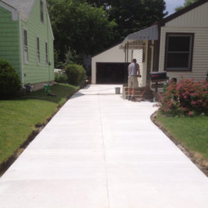 Milwaukee Concrete Driveway Installers